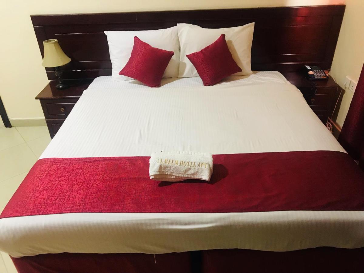 Al Reem Hotel Apartments Шарджа Екстер'єр фото