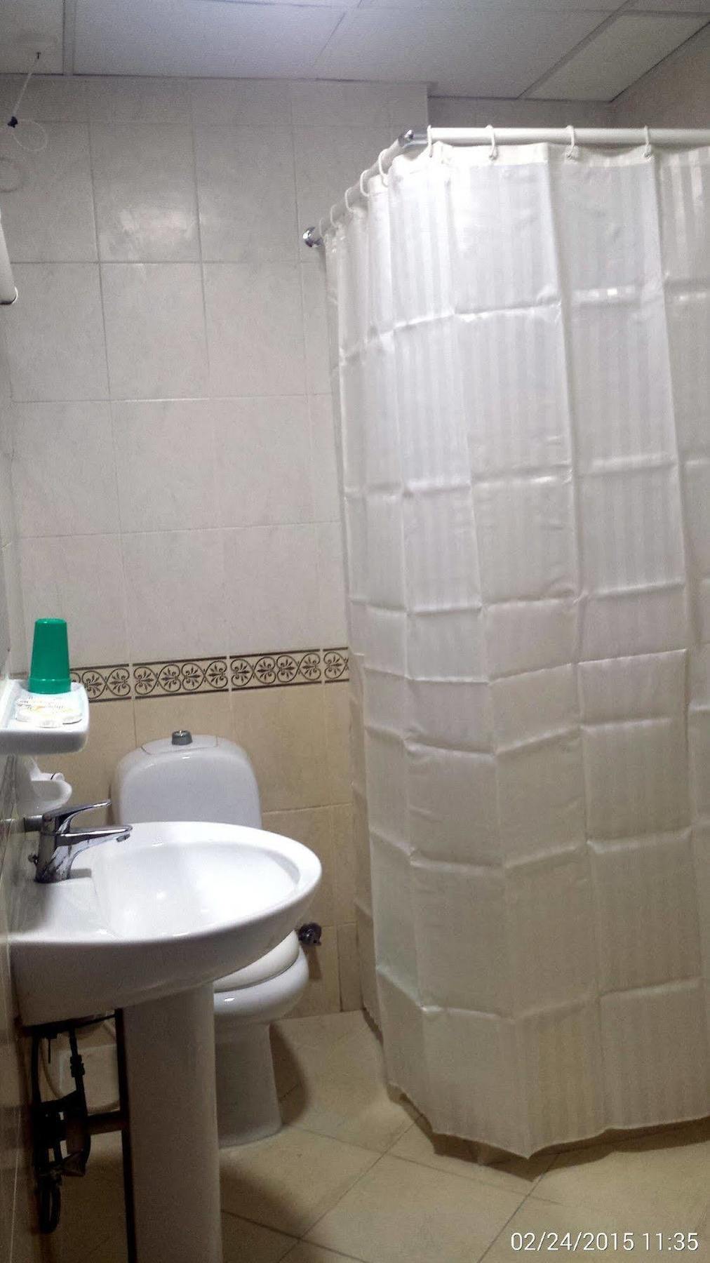 Al Reem Hotel Apartments Шарджа Екстер'єр фото
